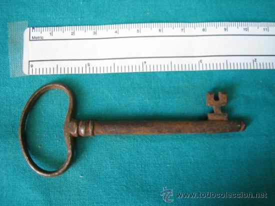 Antig&uuml;edades: Llave antigua - Foto 2