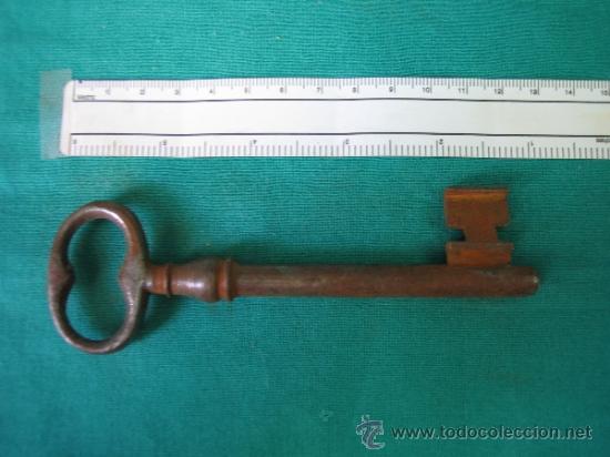 Antig&uuml;edades: Llave antigua - Foto 2