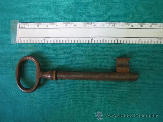 Antig&uuml;edades: Llave antigua - Foto 2