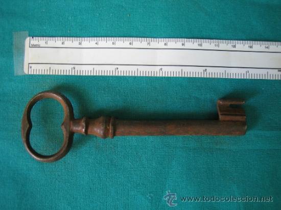 Antig&uuml;edades: Llave antigua - Foto 2