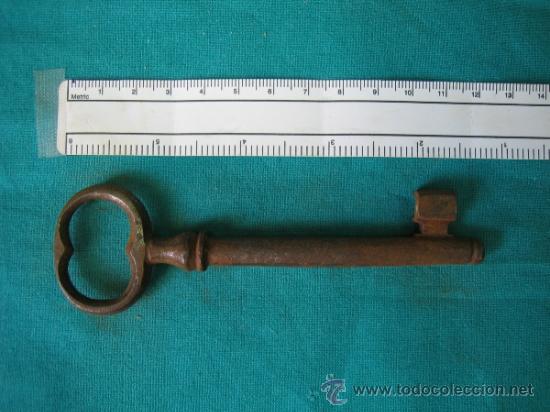 Antig&uuml;edades: Llave antigua - Foto 2