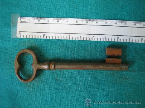 Antig&uuml;edades: Llave antigua - Foto 2