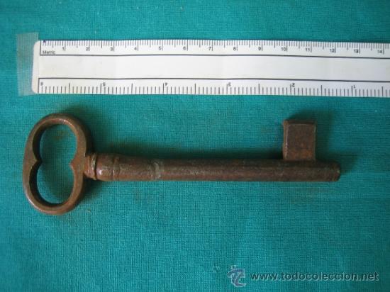 Antig&uuml;edades: Llave antigua - Foto 2