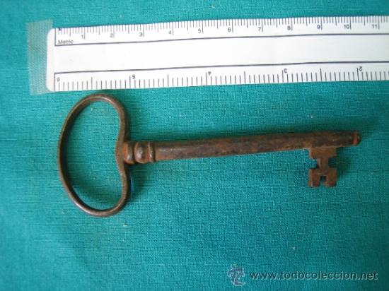 Antig&uuml;edades: Llave antigua - Foto 1