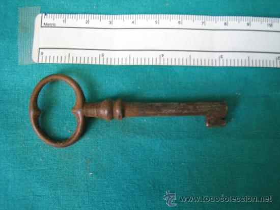 Antig&uuml;edades: Llave antigua - Foto 1