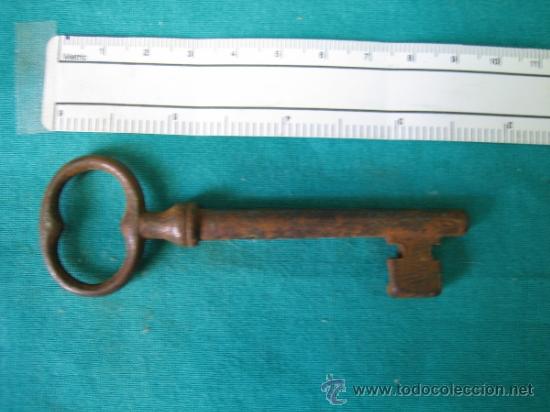 Antig&uuml;edades: Llave antigua - Foto 1