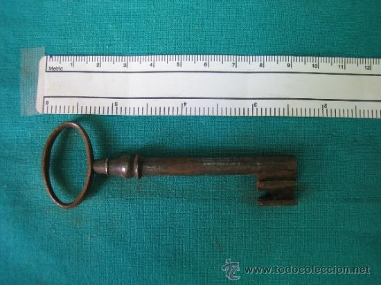 Antig&uuml;edades: Llave antigua - Foto 1