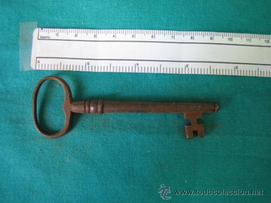 Antig&uuml;edades: Llave antigua - Foto 1