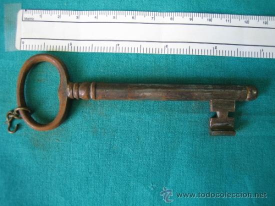 Antig&uuml;edades: Llave antigua - Foto 1