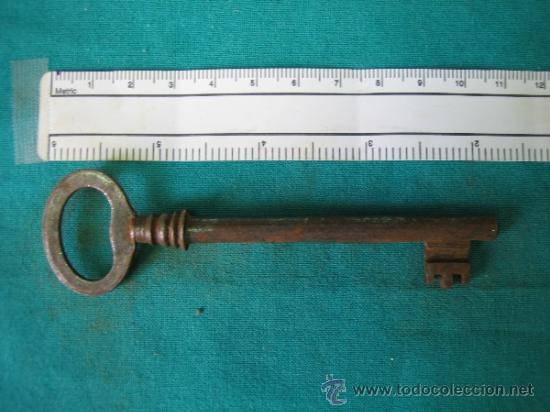 Antig&uuml;edades: Llave antigua 4 - Foto 1