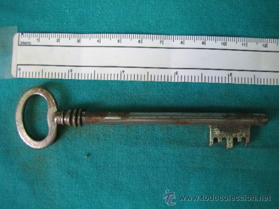 Antig&uuml;edades: Llave antigua 4 - Foto 1