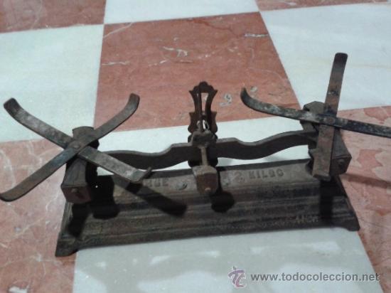 Antig&uuml;edades: BASCULA ANTIGUA - Foto 3