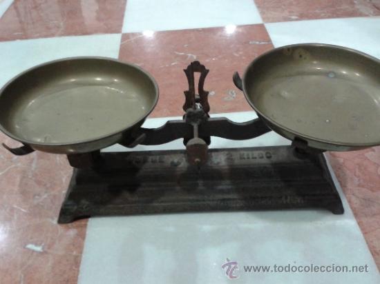 Antig&uuml;edades: BASCULA ANTIGUA - Foto 2