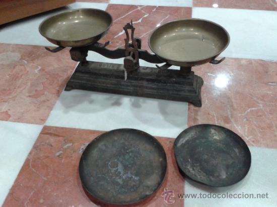 Antig&uuml;edades: BASCULA ANTIGUA - Foto 4