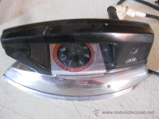 Antig&uuml;edades: PLANCHA ANTIGUA JATA MODELO 554 - Foto 1