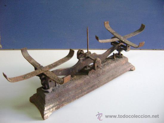 Antig&uuml;edades: Balanza antigua sin platos - Foto 2