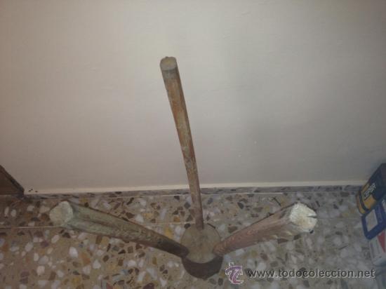 Antig&uuml;edades: Banco del rev&eacute;s - Foto 6