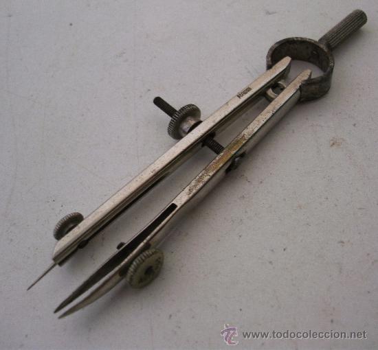 Antig&uuml;edades: peque&ntilde;o compas marca foreign , de 9cm aprox de largo - Foto 2