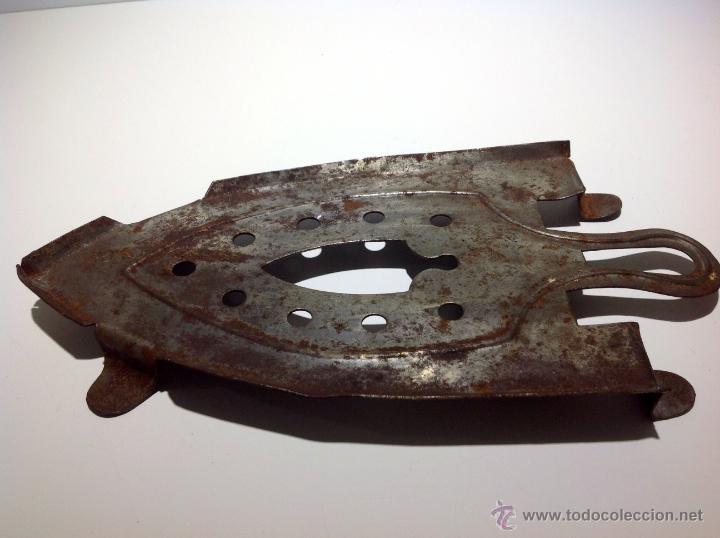 Antig&uuml;edades: ANTIGUO BASE POSA PLANCHAS - Foto 1