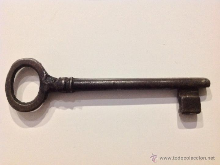 Antig&uuml;edades: ANTIGUA LLAVE DE HIERRO - Foto 1
