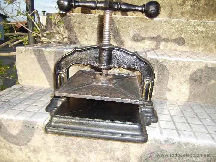 Antig&uuml;edades: PRENSA ENCUADERNAR EN H&ordm;COLADO. - Foto 2