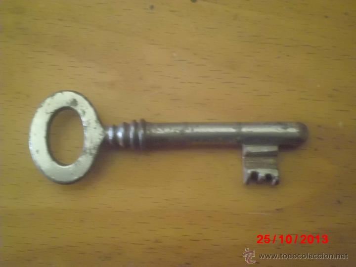 Antig&uuml;edades: ANTIGUA LLAVE DE HIERRO MACIZA - Foto 4