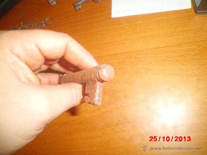 Antig&uuml;edades: LLAVE ANTIGUA DE HIERRO MACIZA - Foto 2