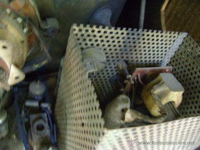 Antig&uuml;edades: Antiguo televisor Invicta, sin comprobar y sin tapa trasera - Foto 10