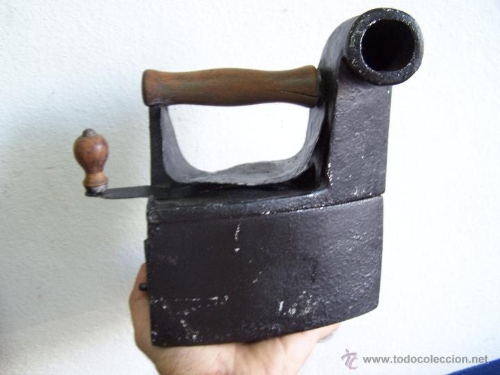 Antig&uuml;edades: Plancha de carbon muy antigua - Foto 5