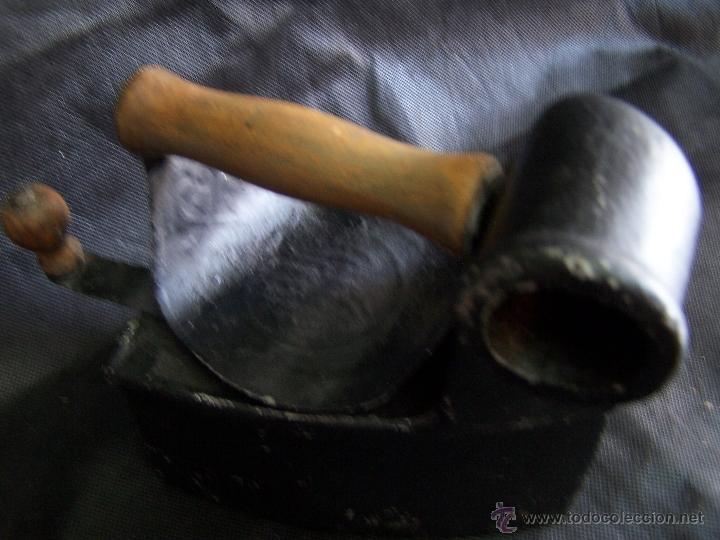 Antig&uuml;edades: Plancha de carbon muy antigua - Foto 13