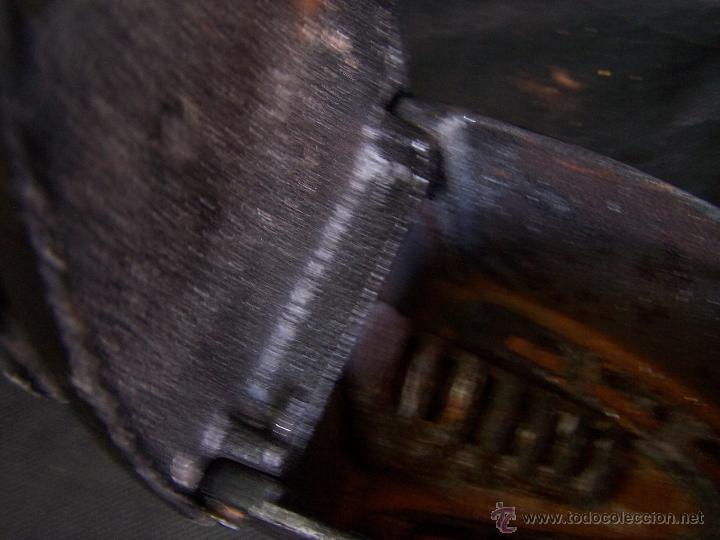 Antig&uuml;edades: Plancha de carbon muy antigua - Foto 23
