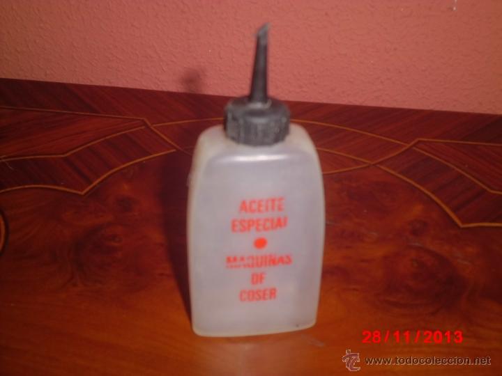 Antig&uuml;edades: ACEITERA PARA MAQUINAS DE COSER - Foto 1