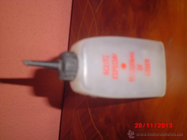 Antig&uuml;edades: ACEITERA PARA MAQUINAS DE COSER - Foto 2