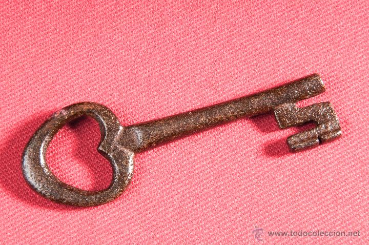 Antig&uuml;edades: LLAVE DE HIERRO FORJADO SIGLO XVIII - Foto 1