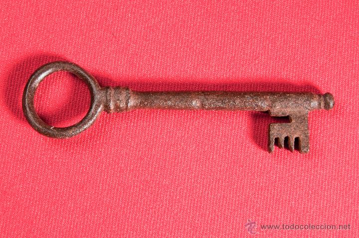 Antig&uuml;edades: LLAVE DE HIERRO FORJADO SIGLO XIX - Foto 1