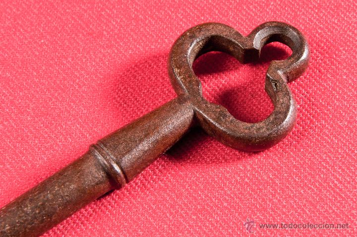 Antig&uuml;edades: LLAVE DE HIERRO FORJADO SIGLO XVIII - Foto 3