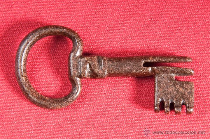 Antig&uuml;edades: LLAVE DE HIERRO FORJADO SIGLO XVIII - Foto 2