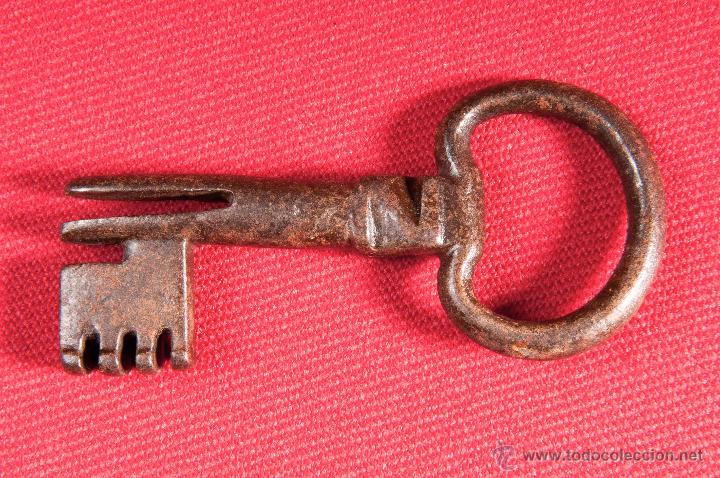 Antig&uuml;edades: LLAVE DE HIERRO FORJADO SIGLO XVIII - Foto 3
