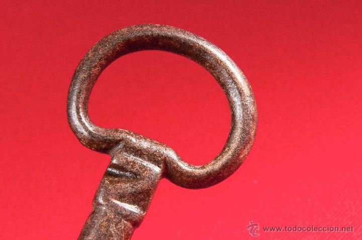 Antig&uuml;edades: LLAVE DE HIERRO FORJADO SIGLO XVIII - Foto 5
