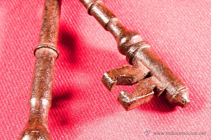 Antig&uuml;edades: LLAVE DE HIERRO FORJADO SIGLO XVIII - Foto 2