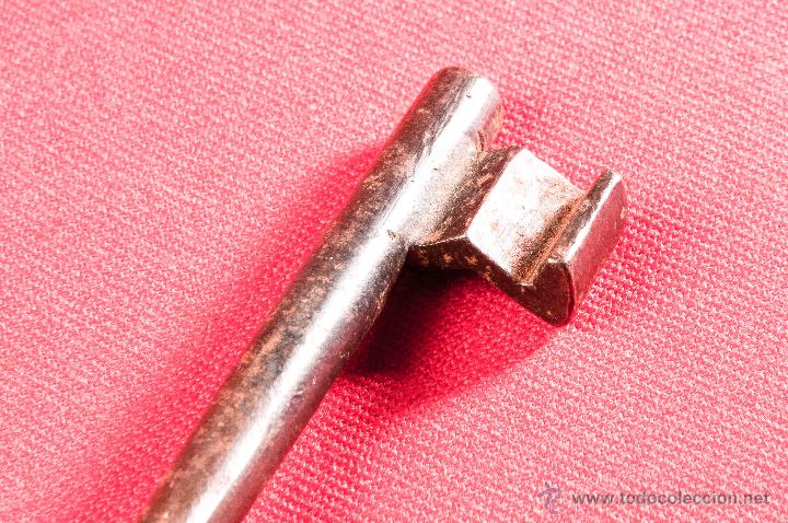 Antig&uuml;edades: LLAVE DE HIERRO FORJADO SIGLO XVIII - Foto 3