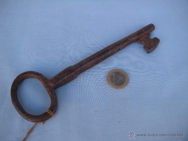 Antig&uuml;edades: ANTIGUA LLAVE DE FORJA S. XVIII - Foto 1