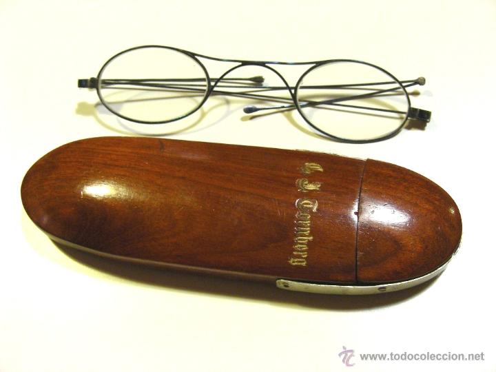 Antig&uuml;edades: Gafas y estuche, 1885 - Foto 1