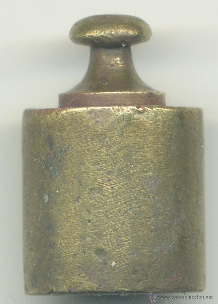 Antig&uuml;edades: pesa de bronce 50 gramos - Foto 1