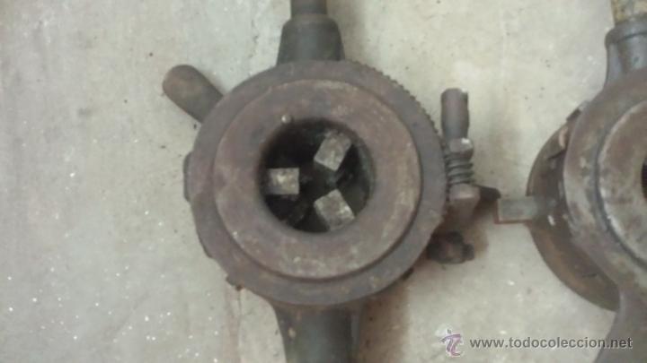 Antig&uuml;edades: LOTE DE 2 ANTIGUAS TERRAJAS - Foto 6