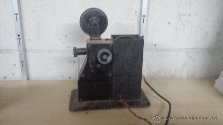 Antig&uuml;edades: ANTIGUO PROYECTOR - Foto 1