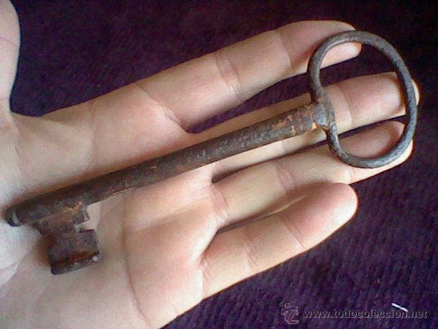 Antig&uuml;edades: llave antigua 15 cms - Foto 1