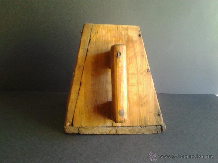 Antig&uuml;edades: Almud medida Aragonesa de cereal o grano - Foto 2