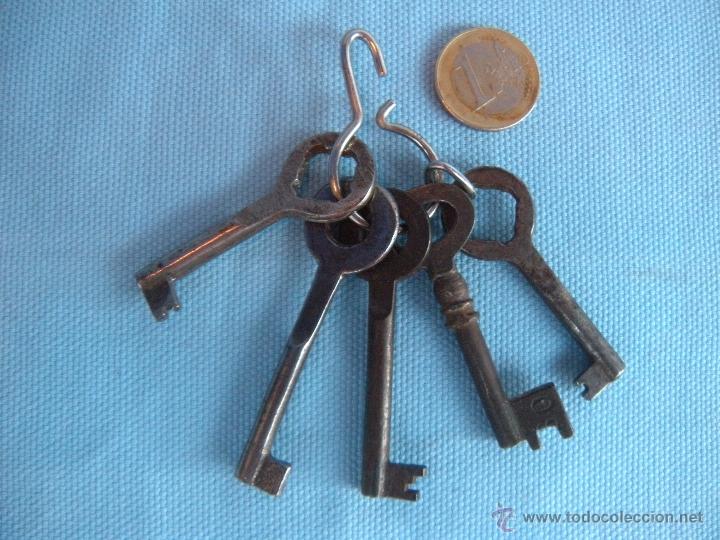 Antig&uuml;edades: LLAVE DE MUEBLE. LOTE DE 5 LLAVES - Foto 1