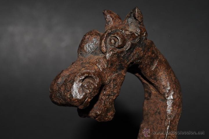 Antig&uuml;edades: CABEZA DE DRAGON EN HIERRO FORJADO - Foto 8
